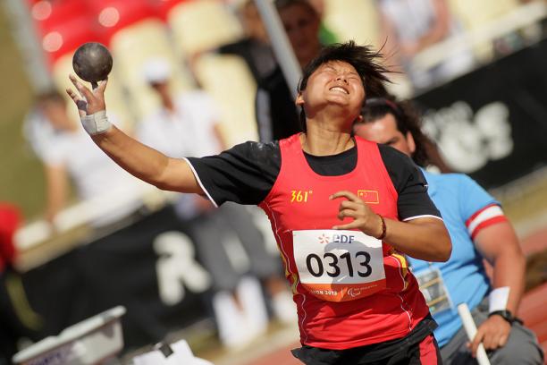 Chinese Athlete competes at Lyon 2013