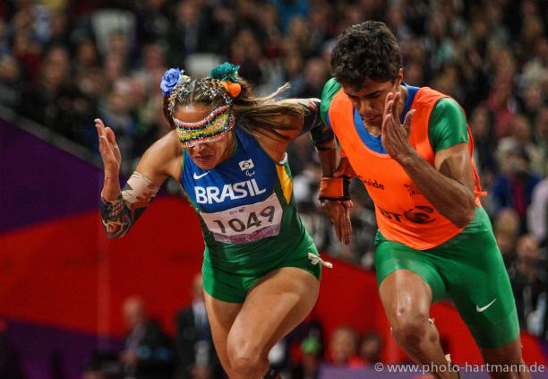 Brazilian athlete Terezinha Guilhermina with her guide