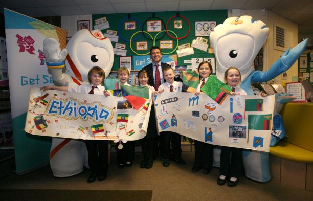 London 2012 mascots Mandeville and Wenlock visit UK schools