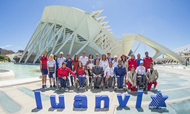 NPC Spain presents Rio 2016 kit The Spanish Paralympic Committee presented the kit for Rio 2016, designed by the sportswear manufacturer Luanvi.