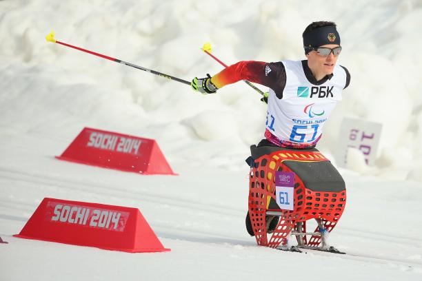 a male Para Nordic skier