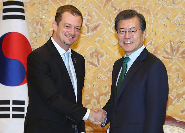 Andrew Parsons - South Korea - PyeongChang 2018 - President Moon Jae-in IPC President Andrew Parsons met South Korean President Moon Jae-in ahead of PyeongChang 2018.