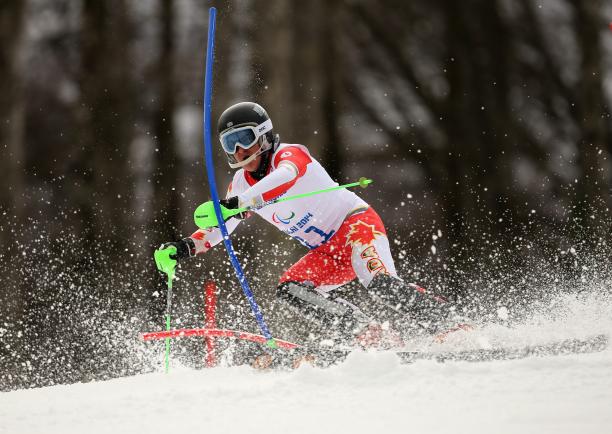 Mac Marcoux a male Para skier