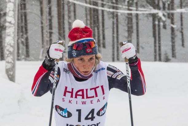 Birgit Skarstein - Vuokatti 2018 a female Para sit skier