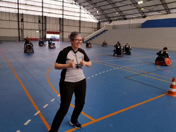 Emilia Aratanha - wheelchair rugby referee Female referee poses