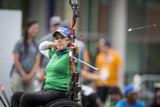 Jane Gogel - archery female Para archer Jane Gogel pulls back an arrow ready to shoot