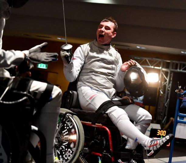 Richard Osvath - Rome 2017 a wheelchair fencer celebrates his victory