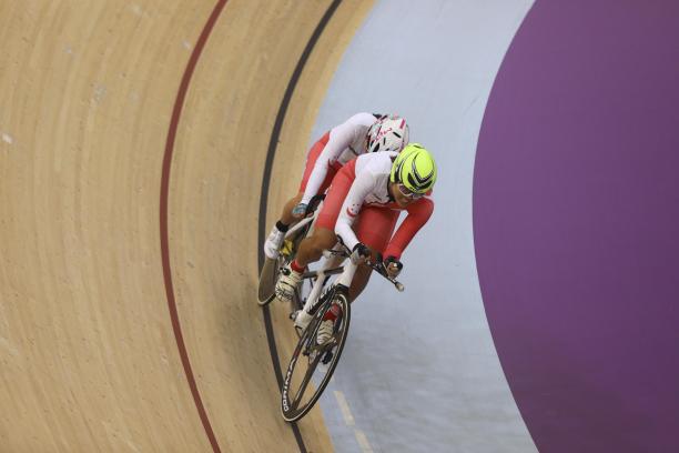 Emily Lee - Indonesia 2018 female Para cyclist Emily Lee goes round the track on a tandem cycle