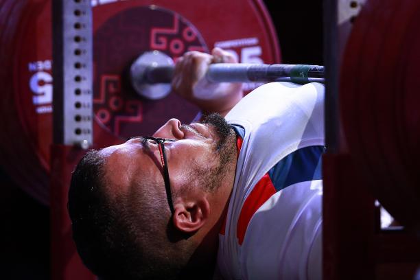 Rafik Arabat - France - powerlifting French powerlifter Rafik Arabat lifts the bar