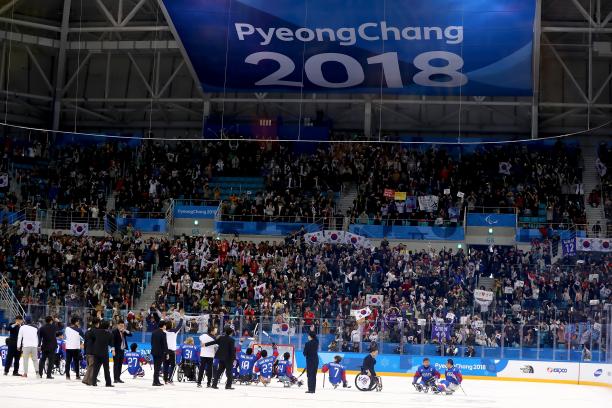Getty Images - PyeongChang 2018 South Korean Para ice hockey team celebrates in front of massive crowd at PyeongChang 2018