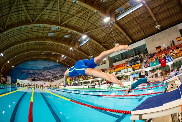 Funchal 2016 Para Swimming European Championships Two female atheltes jumping in the swimming pool