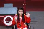 China's powerlifter Lingling Guo