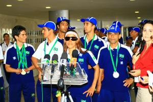 Terezinha Guilhermina in a press conference 